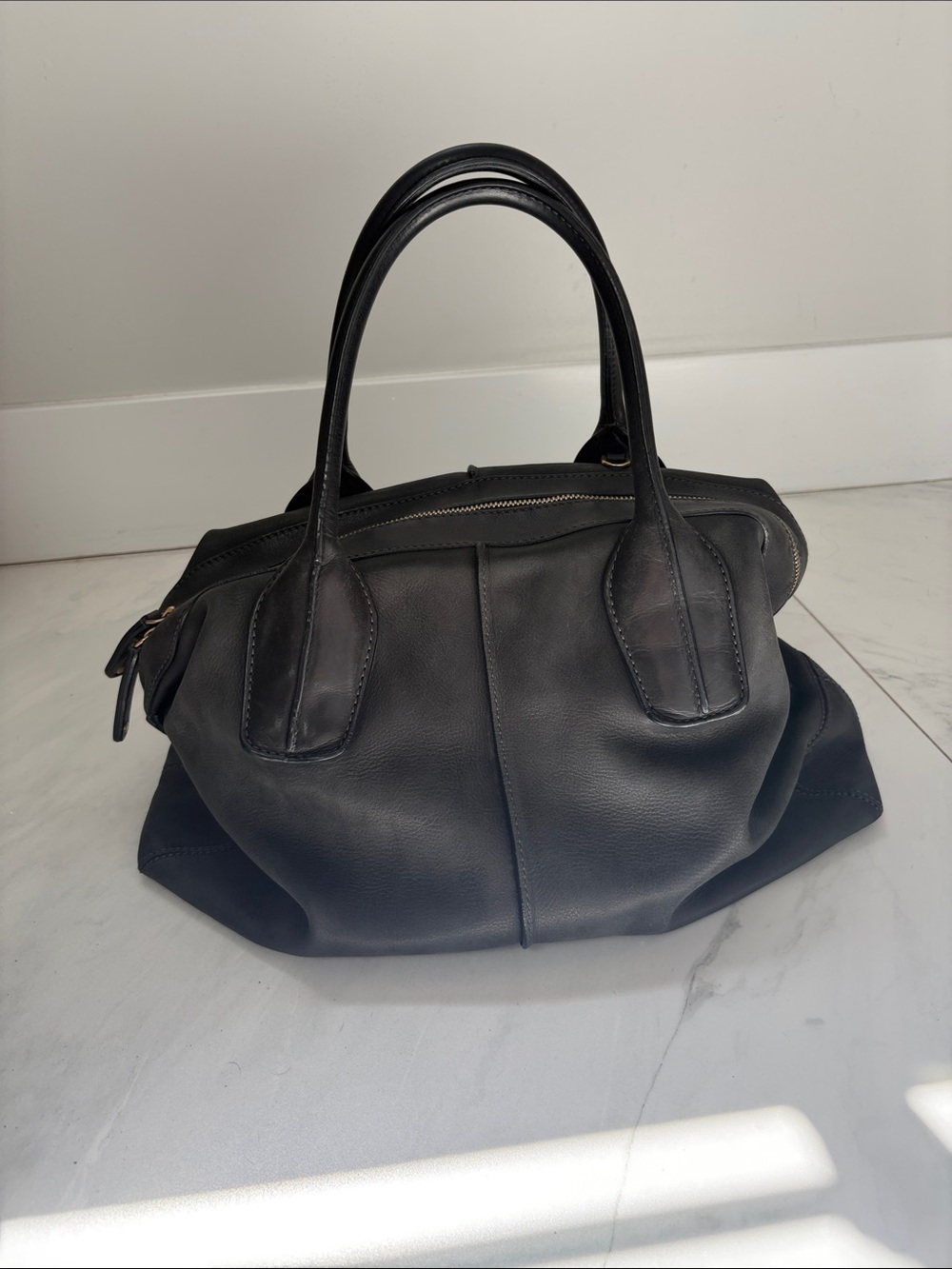 Tod's Black Leather Shoulder Bag